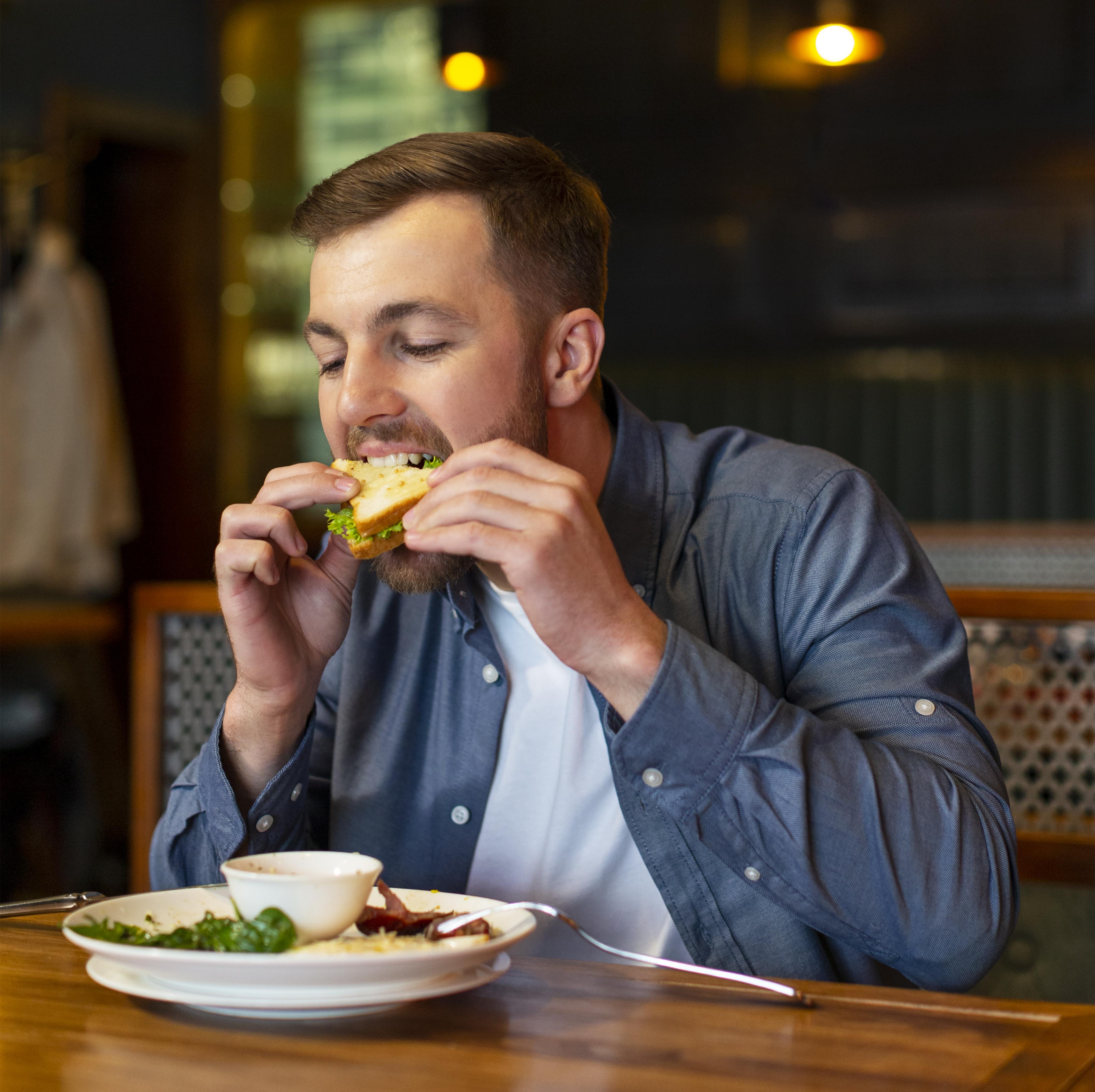 Travel, Enjoy, and Don't Gain Weight! The Ultimate Guide to Being Fit and Healthy on the Road
